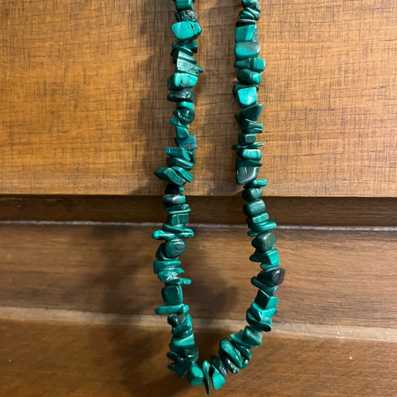 3 Vintage Crystal Chip Necklaces - Picture 3 of 9